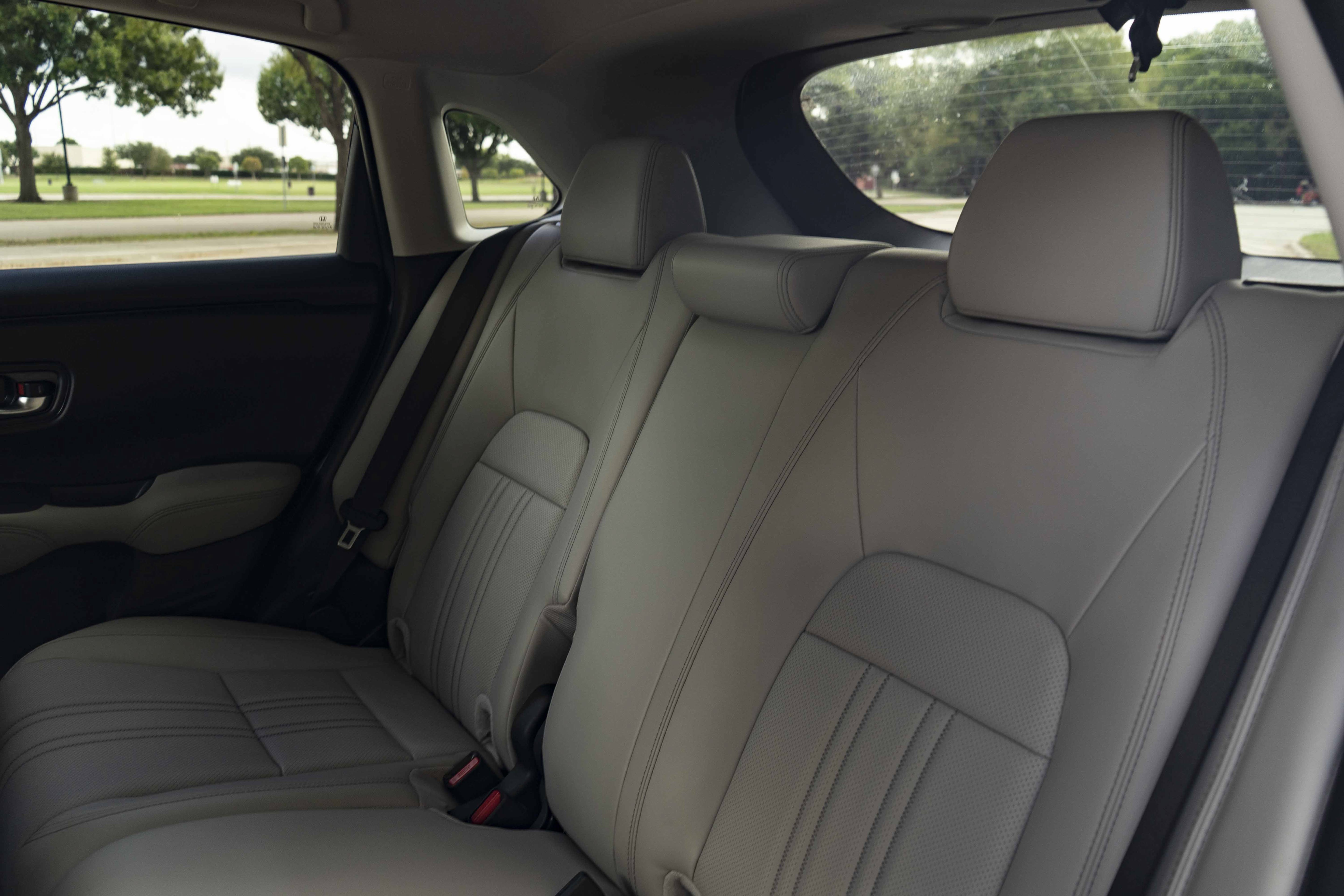 Used 2027 Honda HR-V EX-L image 18