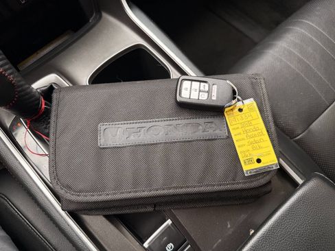 Used 2018 Honda Accord Touring image 55