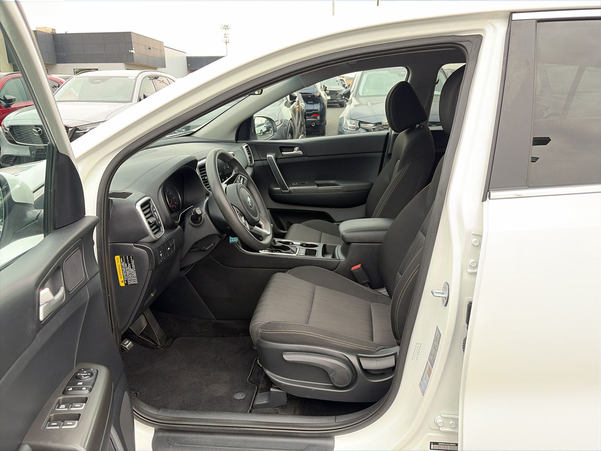 Used 2020 Kia Sportage LX AWD/4WD image 11