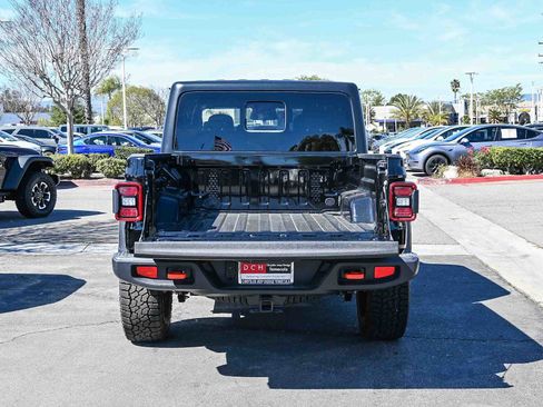 New 2026 Jeep Gladiator Mojave image 8