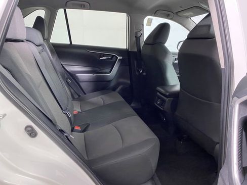 Used 2024 Toyota RAV4 XLE image 9