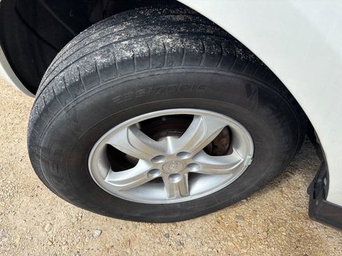 Used 2008 Hyundai Santa Fe GLS AWD/4WD image 4