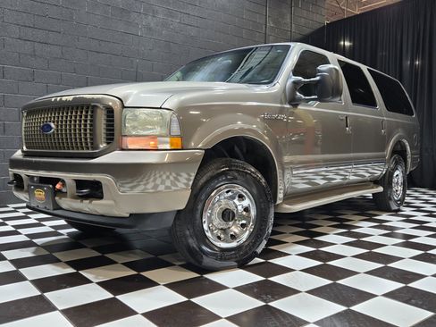Used 2002 Ford Excursion Limited image 3