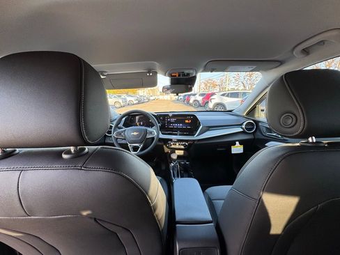 New 2026 Chevrolet Trax LT w/ Driver Confidence Package image 24