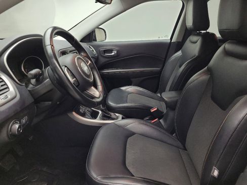 Used 2017 Jeep Compass Latitude AWD/4WD image 17