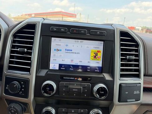 Used 2019 Ford F150 King Ranch w/ Equipment Group 601A Luxury AWD/4WD image 13