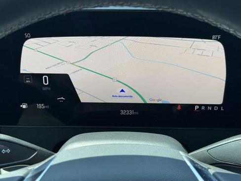 Used 2025 Chevrolet Traverse LT w/ Driver Confidence Package image 23