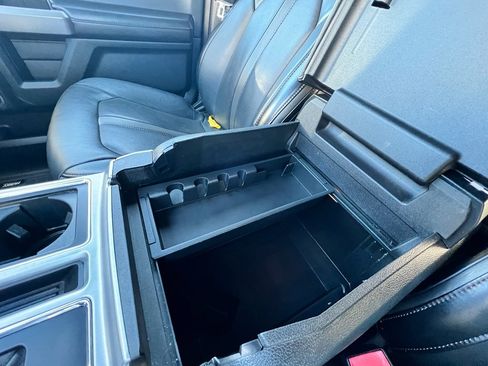 Used 2019 Ford F150 Platinum image 34