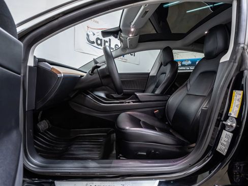 Used 2020 Tesla Model 3 Standard Range Plus image 18