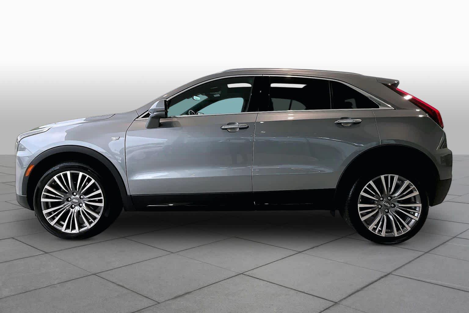 Used 2024 Cadillac XT4 Premium Luxury FWD image 32