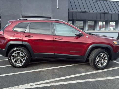Used 2019 Jeep Cherokee Trailhawk w/ Cold Weather Group image 2