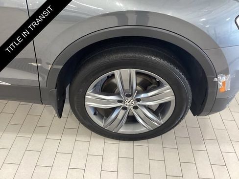 Used 2020 Volkswagen Tiguan SEL AWD/4WD image 23