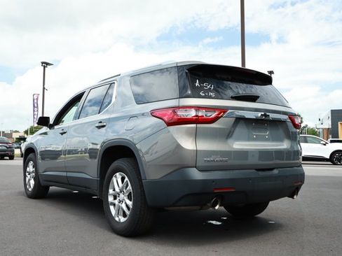 Used 2018 Chevrolet Traverse LT FWD image 8