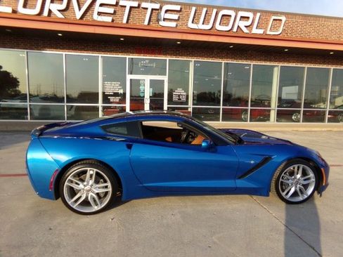 Used 2015 Chevrolet Corvette Stingray Coupe w/ 3LT Preferred Equipment Group RWD image 4
