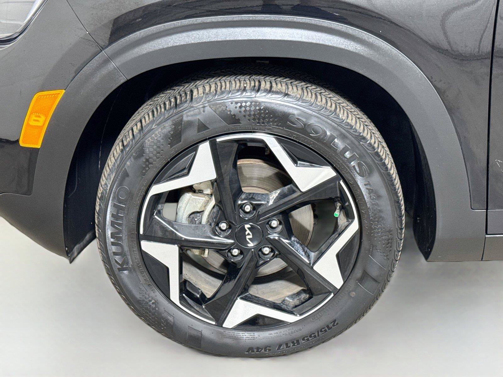 Used 2025 Kia Seltos S FWD image 28