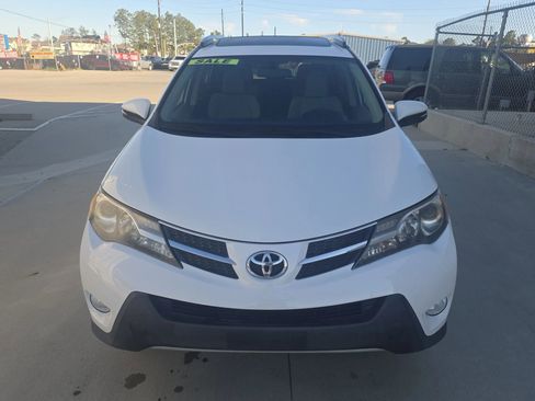 Used 2013 Toyota RAV4 XLE image 4