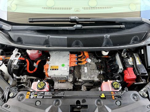 Used 2018 Chevrolet Bolt LT FWD image 45