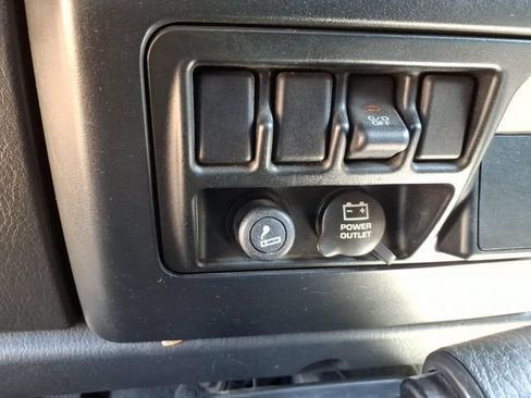 Used 2005 Jeep Wrangler SE AWD/4WD image 8