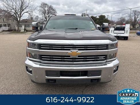 Used 2016 Chevrolet Silverado 3500 LTZ image 9