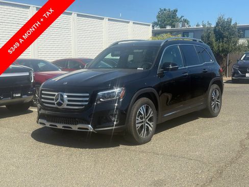 Used 2026 Mercedes-Benz GLB 250 image 1