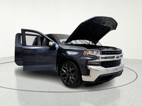 Used 2020 Chevrolet Silverado 1500 LT RWD image 11