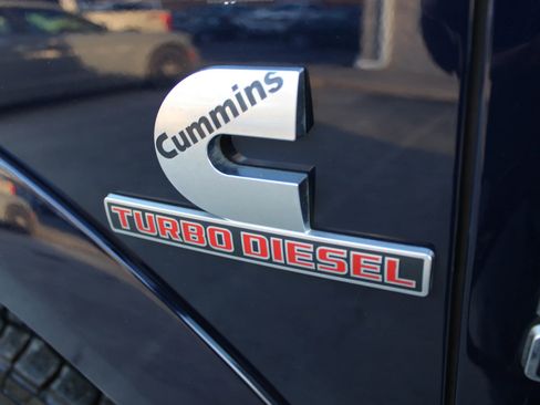 Used 2018 RAM 3500 Laramie Longhorn image 30