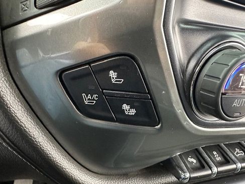 Used 2015 Chevrolet Silverado 2500 LTZ w/ LTZ Plus Package image 33