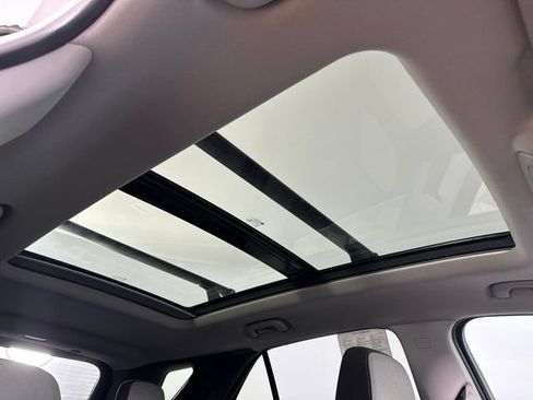 Used 2018 Chevrolet Equinox LT w/ Sun & Infotainment Package FWD image 27