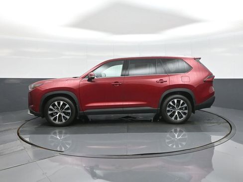 Certified 2026 Toyota Grand Highlander AWD Hybrid image 4