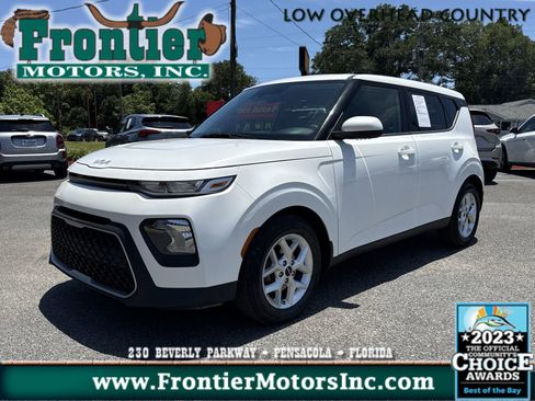 Used 2022 Kia Soul LX w/ Technology Package FWD image 1