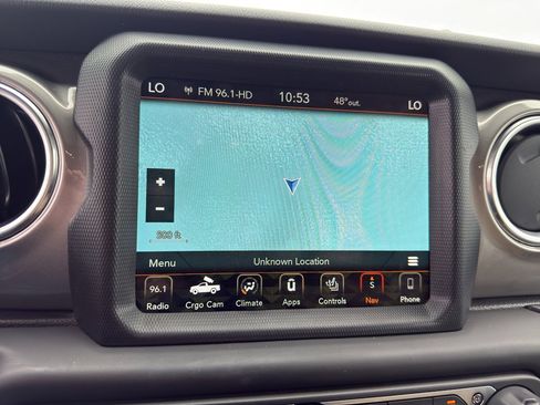 Used 2019 Jeep Wrangler Unlimited Sahara image 19