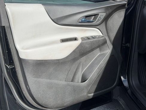 Used 2024 Chevrolet Equinox LS w/ Midnight Edition image 18