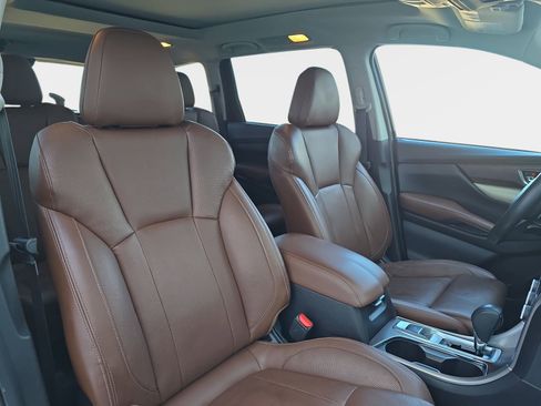 Used 2019 Subaru Ascent Touring w/ Popular Package #2 AWD/4WD image 12