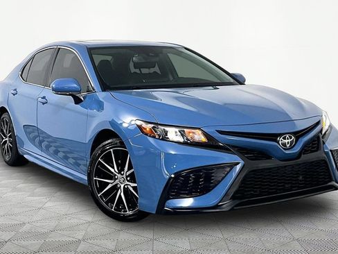 Used 2024 Toyota Camry SE w/ Cold Weather Package FWD image 1