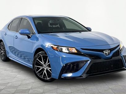 Used 2024 Toyota Camry SE w/ Cold Weather Package