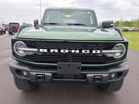 Used 2025 Ford Bronco Badlands AWD/4WD image 3