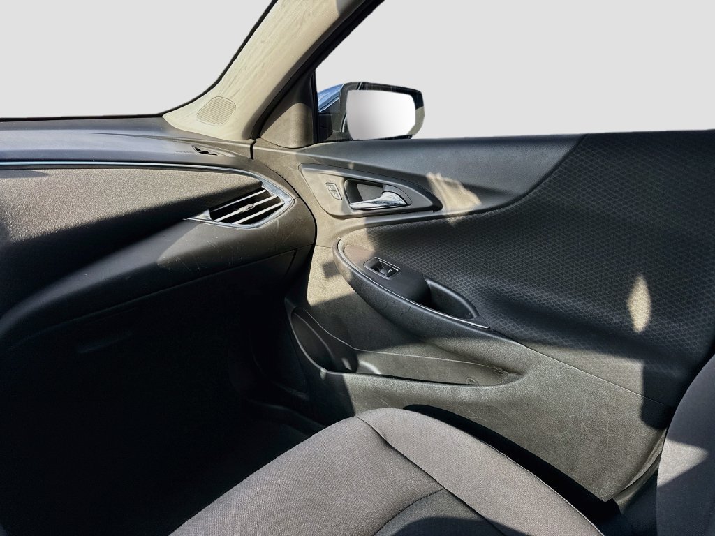 Used 2017 Chevrolet Malibu LT FWD image 26