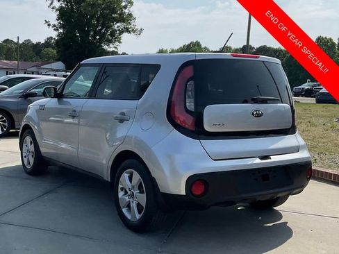 Used 2018 Kia Soul Base image 5
