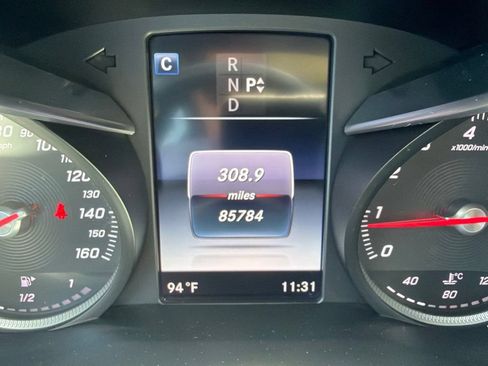 Used 2016 Mercedes-Benz C 300 Sedan w/ Surround View Package image 6
