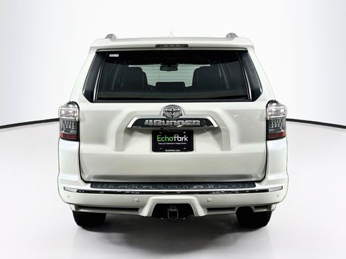 Used 2017 Toyota 4Runner Limited AWD/4WD image 7
