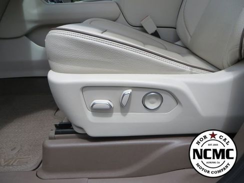 Used 2023 GMC Yukon Denali w/ Max Trailering Package AWD/4WD image 21