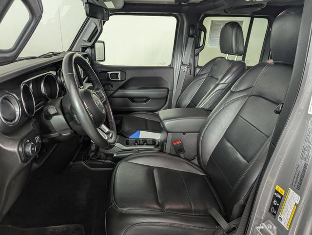Used 2023 Jeep Wrangler Unlimited Sahara AWD/4WD image 15