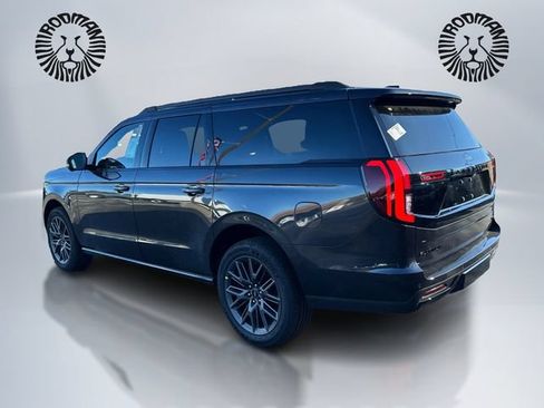 New 2025 Ford Expedition Max Platinum w/ Stealth Performance Package AWD/4WD image 9