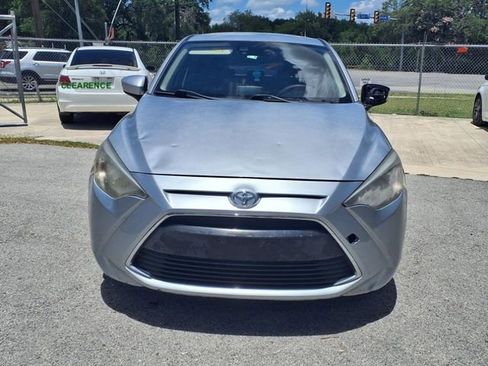 Used 2017 Toyota Yaris iA FWD image 2