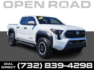 Used 2024 Toyota Tacoma TRD Off-Road w/ TRD Off Road Premium Package AWD/4WD video 1