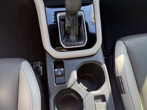 Used 2025 Subaru Forester Limited image 29