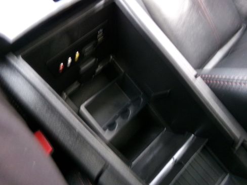 Used 2013 Ford Edge Limited image 29