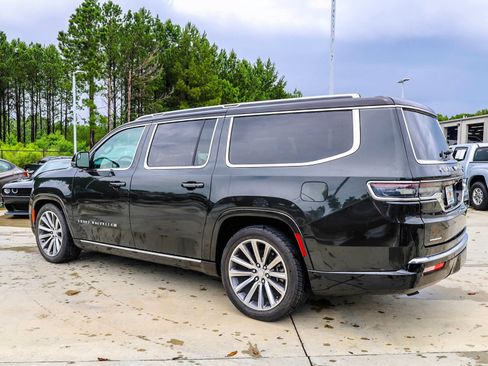 Used 2023 Jeep Grand Wagoneer L Series II AWD/4WD image 4