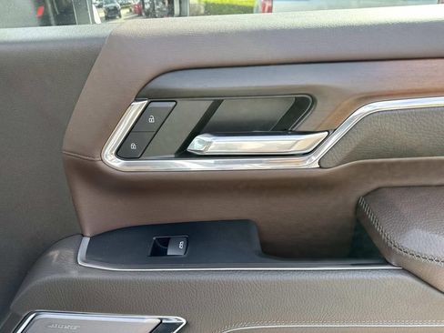 Used 2024 GMC Sierra 2500 Denali w/ Denali Reserve Package image 15