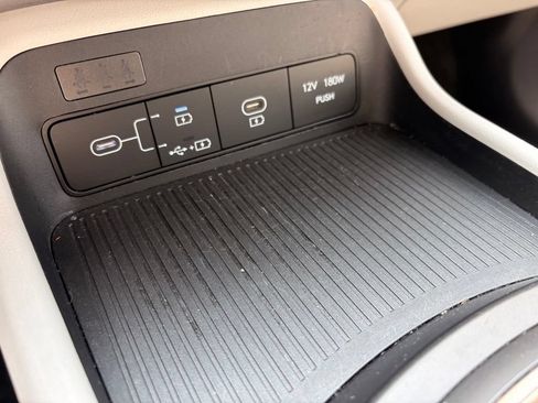 Certified 2025 Hyundai Kona SEL FWD image 19
